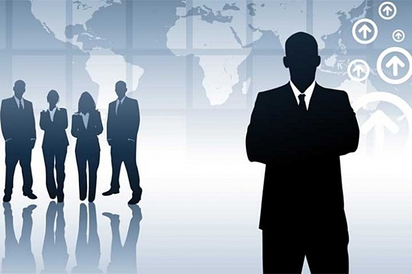 Manuver Setelah Akta PT Keluar bos pt perusahaan terbatas dan karyawannya sedang berada di kantor