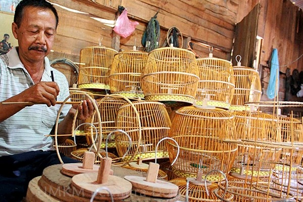 UMKM Bermitra Dengan Investor? umkm indonesia pengrajin sangkar burung